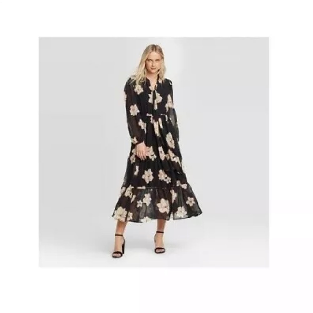Who What Wear long sleeve tiered dress w/tie neck